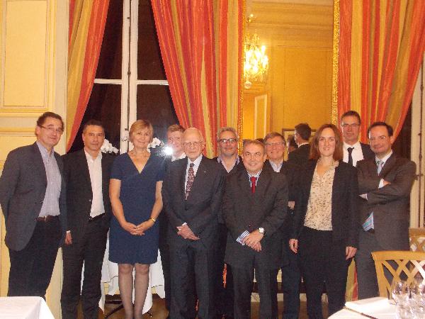 Le jury et les lauréats du prix AEE 2013, en compagnie de Marie-Hélène Aubert, conseillère du Président de la République